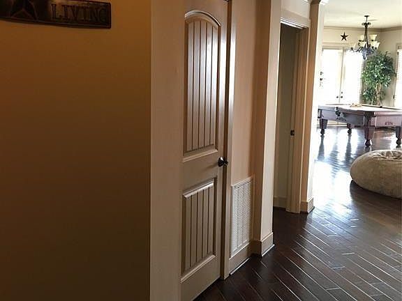 4th image of 161 Breezy Way Unit 1