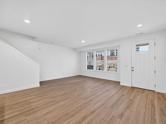 2nd image of 12658 S High View Ln