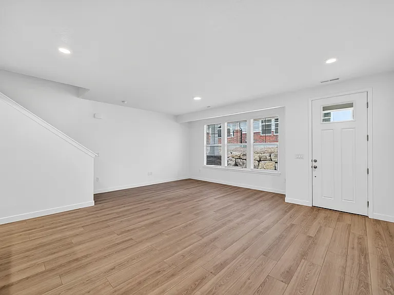 12658 S High View Ln — Photo 2
