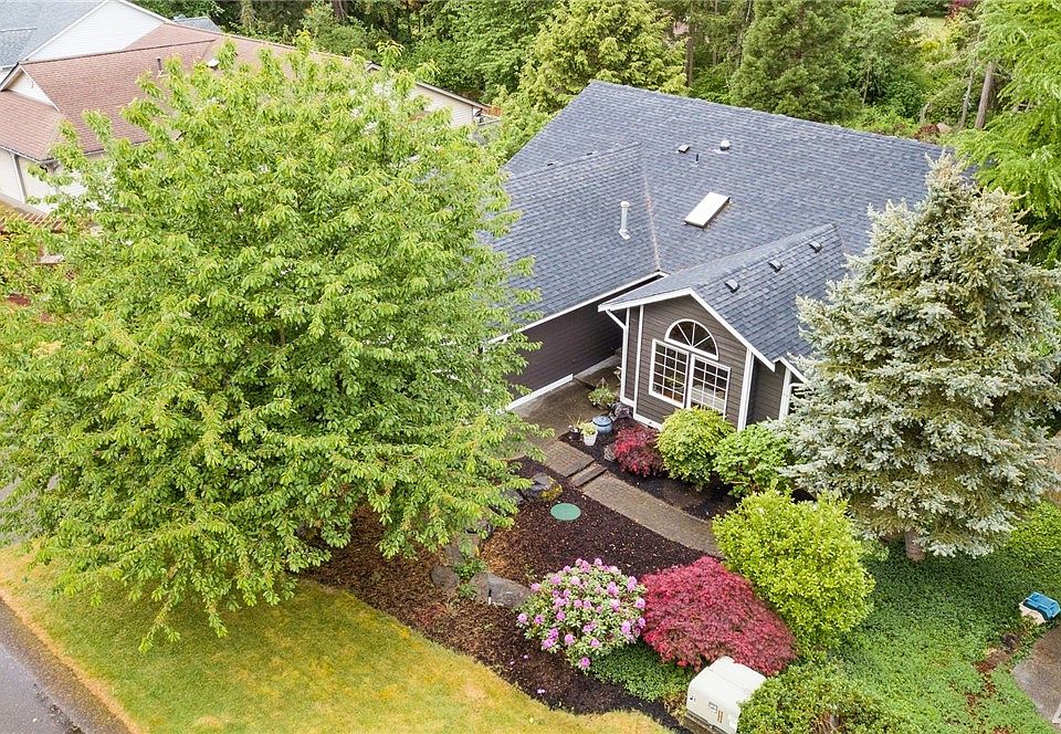 1st image of 3631 Arbor Dr SE