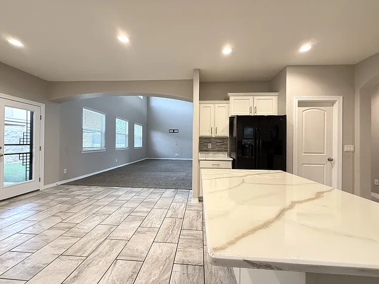 1028 Flyer Pl — Photo 9