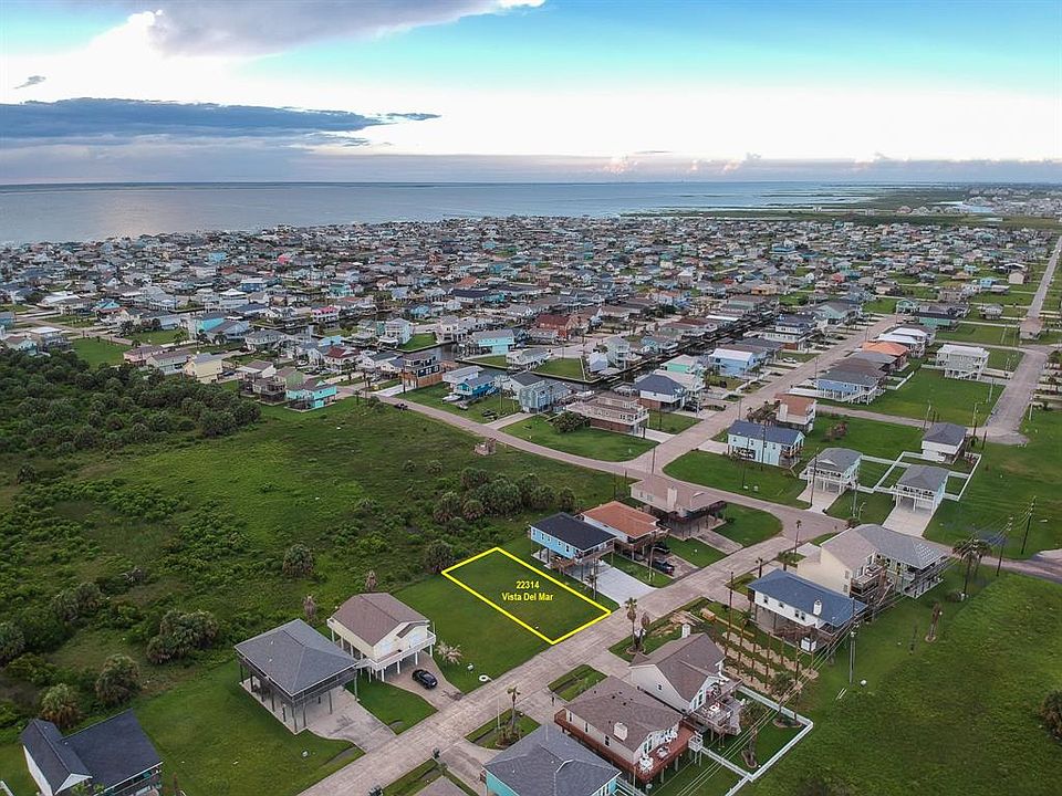 1st image of 22314 Vista Del Mar