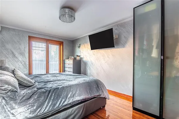 Sold by Remax Edge | media 15