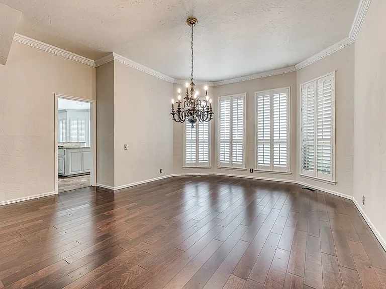 1104 Fox Lake Ln — Photo 18