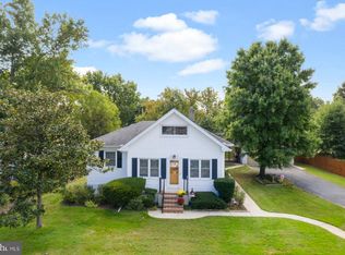 527 Hawthorne Rd, Linthicum, MD 21090