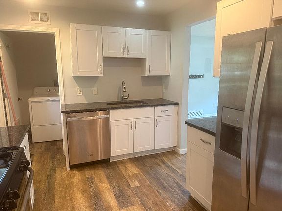 5th image of 68 W End Ave