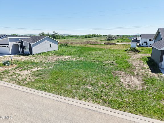 5th image of 5319 Hendrickson Dr