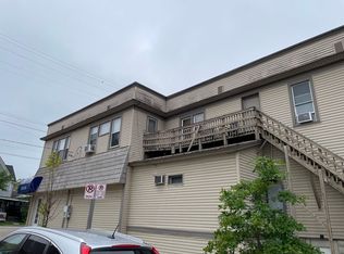 725 Michigan St NE UNIT 2, Grand Rapids, MI 49503