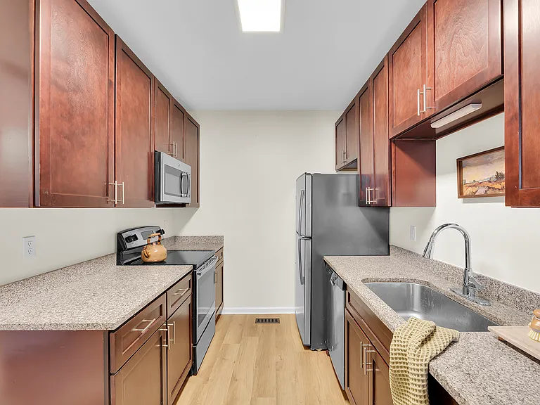 233 N Main St #405 — Photo 6