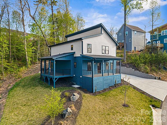 4th image of 18 Winterhawk Dr