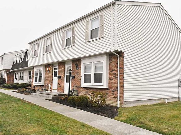 2nd image of 7397 Yorktown Ct #A