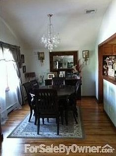 3rd image of 142 Hawthorne Ave