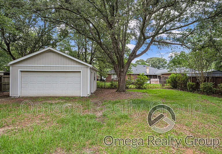 1380 Lexington Way — Photo 33