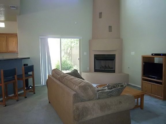 3rd image of 4727 Spanish Sun Ave NE