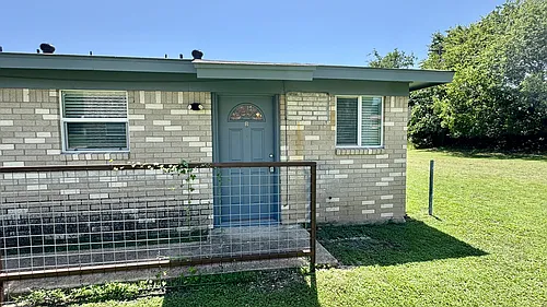 605 Sunset Ln #D Photo 1