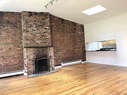 3rd image of 232 8th Ave APT 5