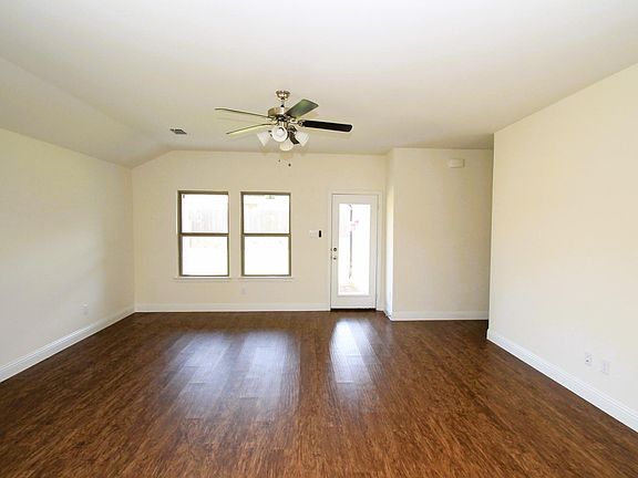 4th image of 2804 Megan St