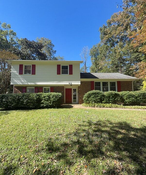 1st image of 814 Pamlico Dr