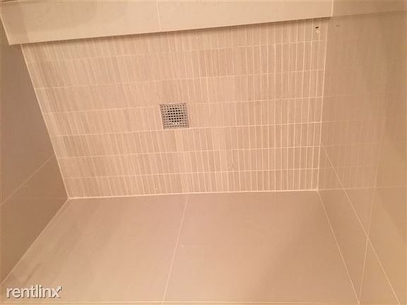 3rd image of 845 NW 144th St