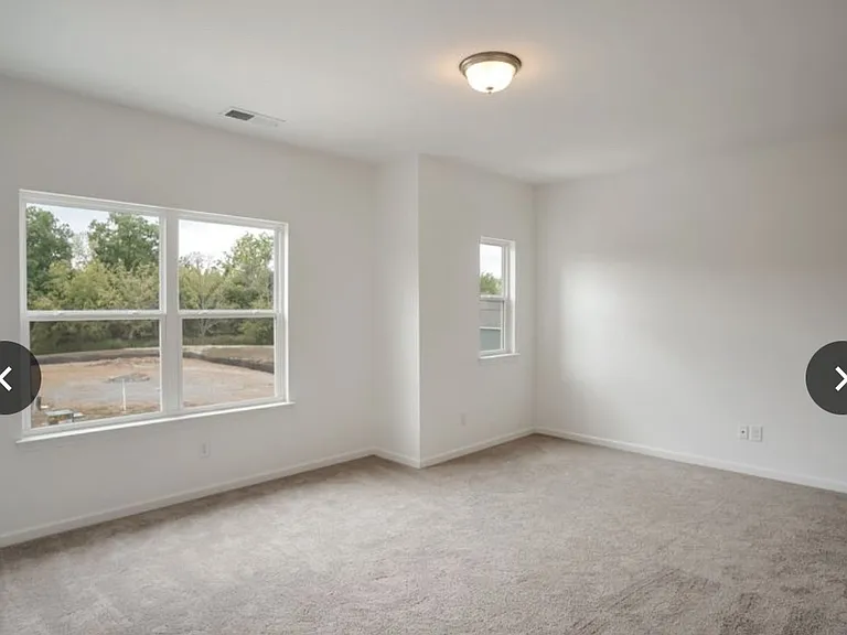 236 Summerlin Dr — Photo 24