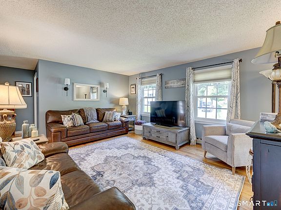 5th image of 40 Sand Hill Road