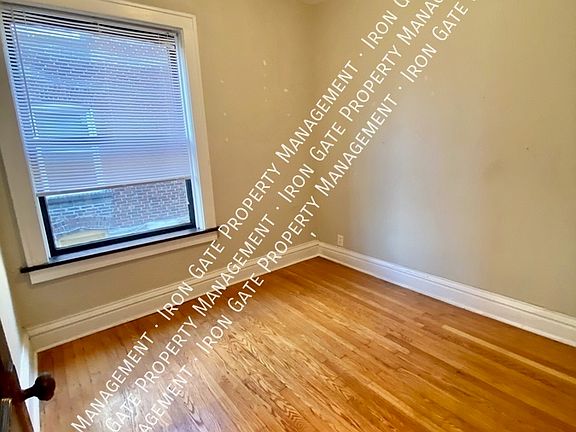 3rd image of 4043 Cleveland Ave #1