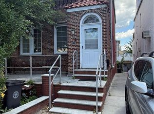 4115 Manhattan Ave, Brooklyn, NY 11224