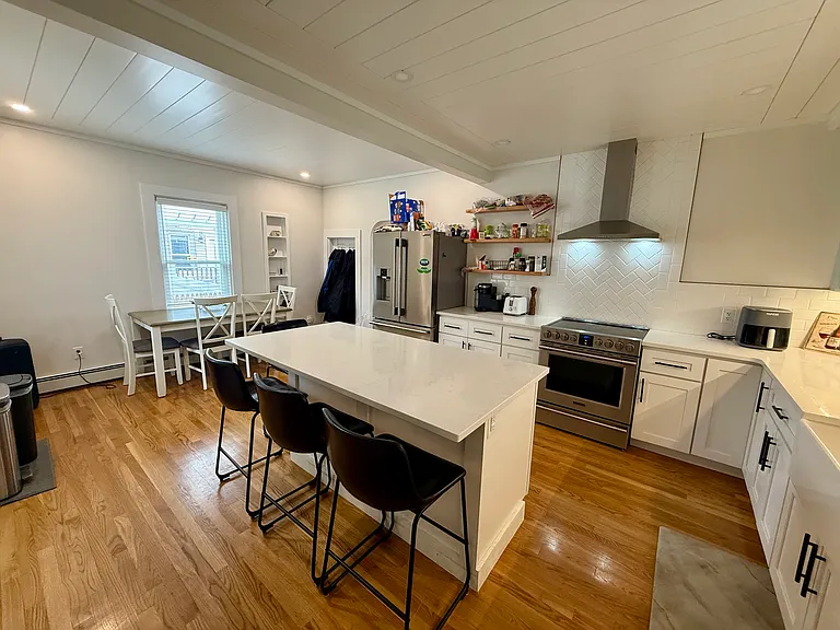 31 Slocum St — Photo 2