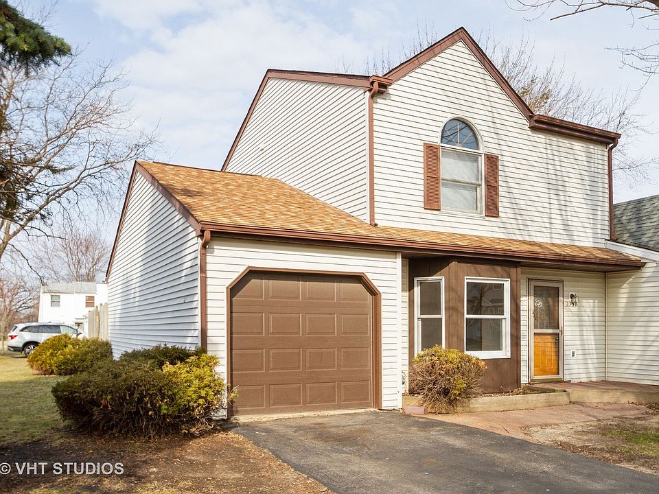 1st image of 2398 Linden Dr