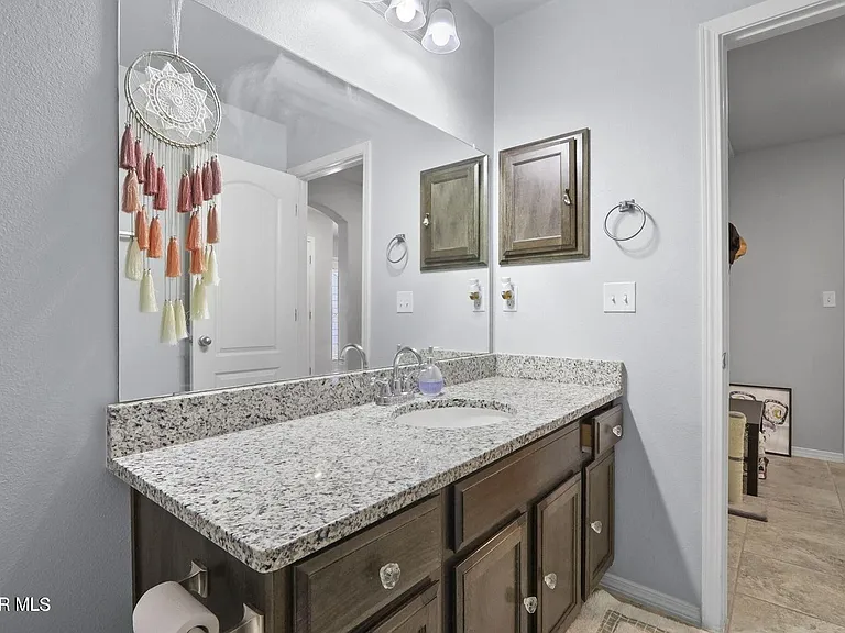 3917 Desert Dunes Dr — Photo 27