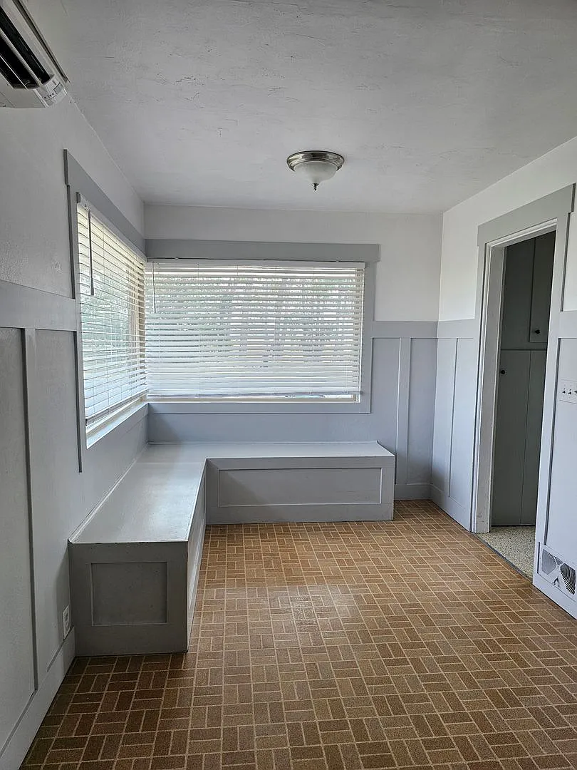 3-Bedroom Single-Family Home on Approx. 2 Acres Hobby Farm Opportunity — Photo 3