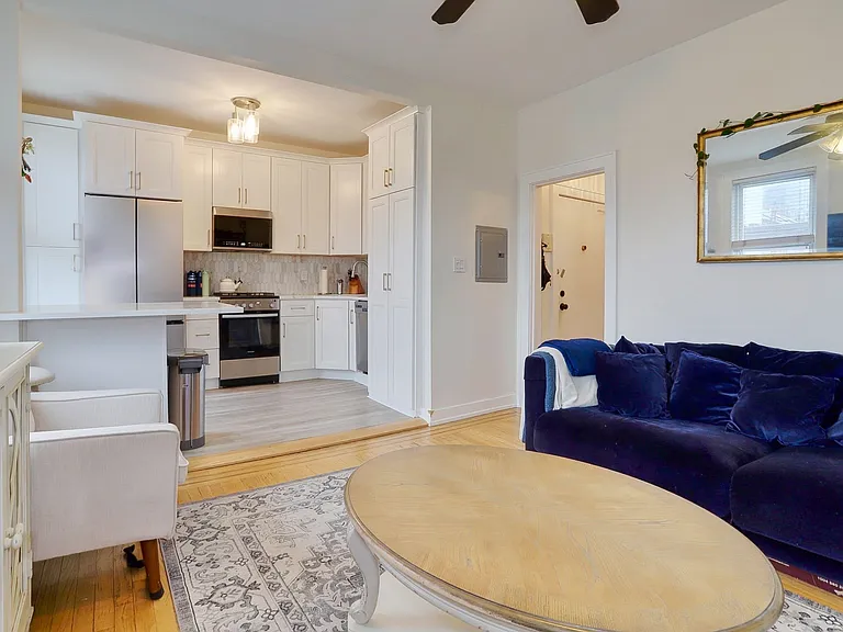 740 Washington St #6 — Photo 10