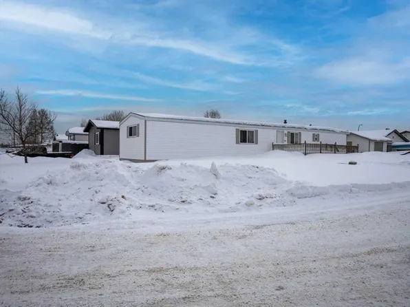 101 N Clausen Cres, Wood Buffalo, AB T9K 2H8