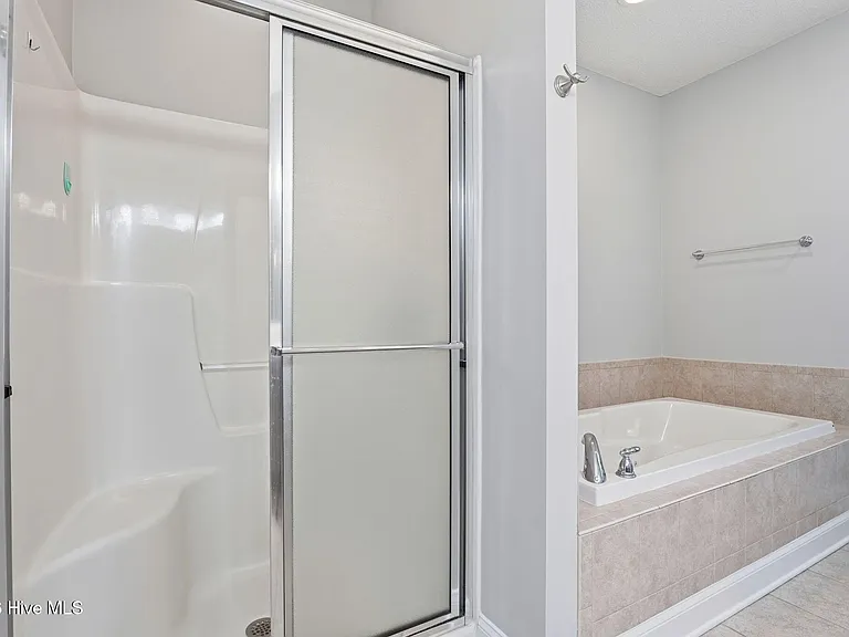 25 Kingswood Cir — Photo 28