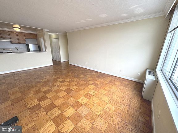 3rd image of 11801 Rockville Pik Pike #915