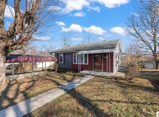 318 N 8th St, Scottsville, KY 42164