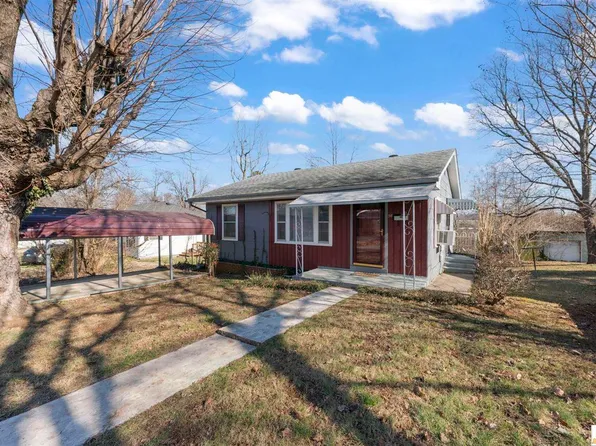 318 N 8th St, Scottsville, KY 42164