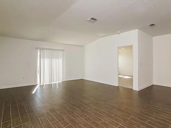 3rd image of 932 Caitlin Loop