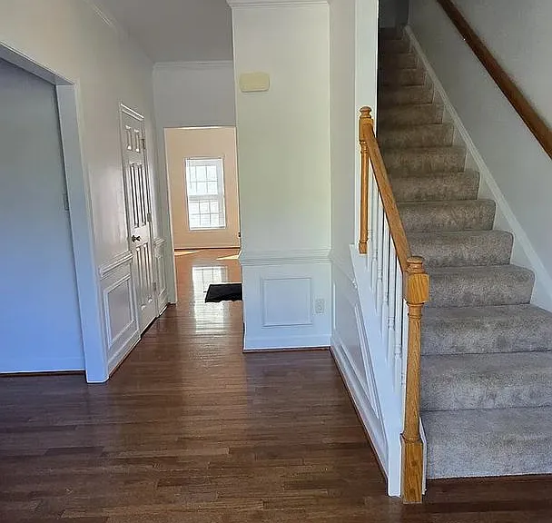 5591 Scotsview Dr — Photo 4