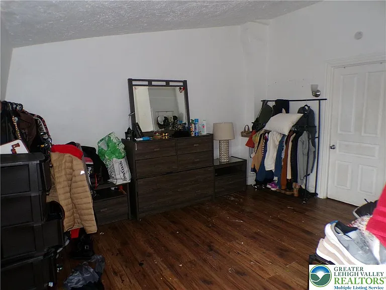 111 Ridge Ave — Photo 15