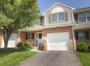 80 Spring Hill Ln, Mountville, PA 17554