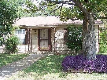 1st image of 137 Kaine St