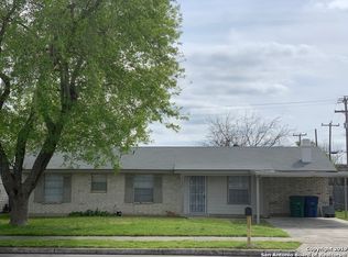 138 Meadow Trail Dr, San Antonio, TX 78227