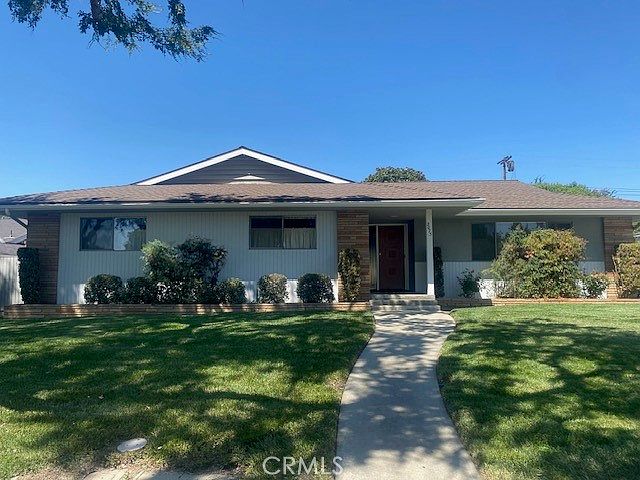 1st image of 2075 Yorba Dr