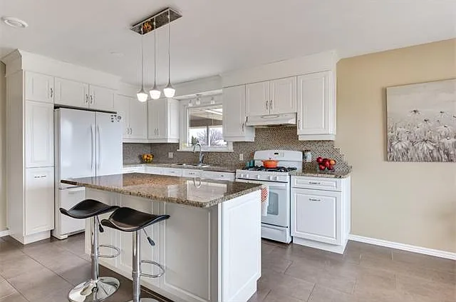52 Woodelm Dr #ALL — Photo 4