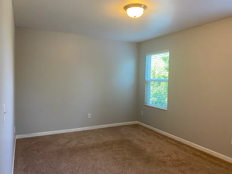 2429 Miranda Dr — Photo 22