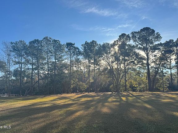 4th image of 563 Creek Place Road