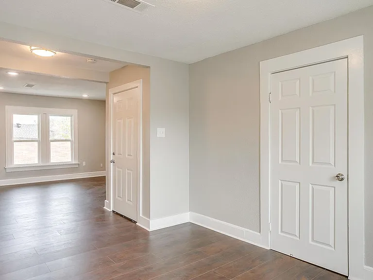 2932 Travis Ave — Photo 22