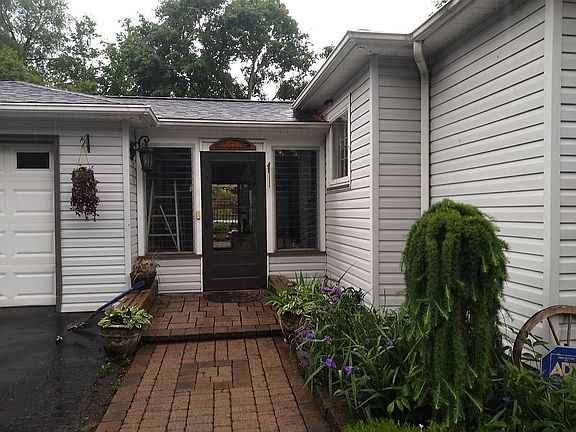 4th image of 233 Winfield Rd