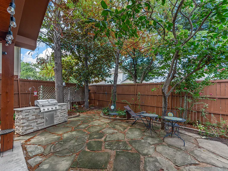 764 Whitman Pl — Photo 32